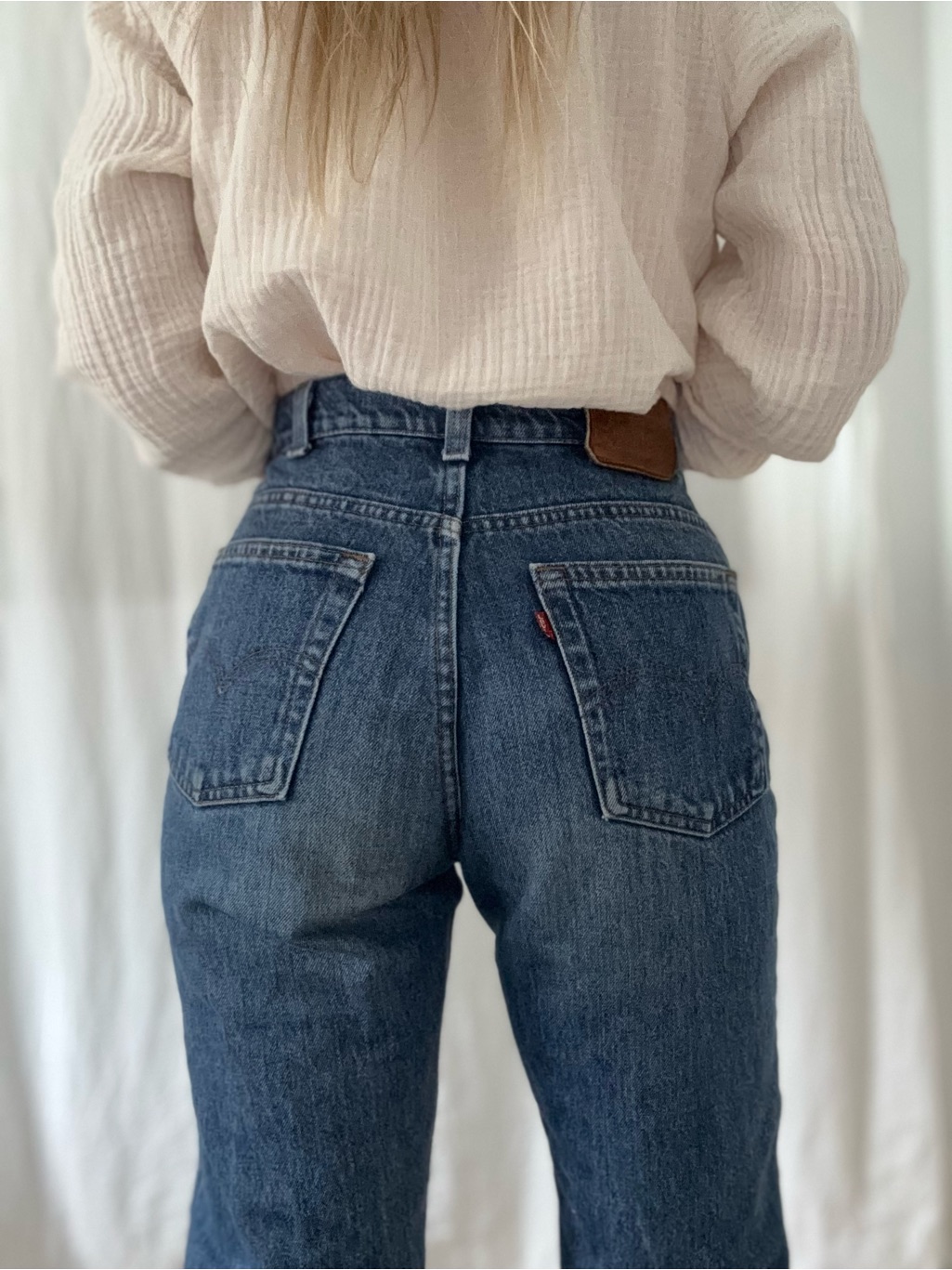 Vintage 1990s Levi’s 531 Mid Blue Faded Dark Wash High Rise Tapered Leg